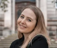 Paula R.